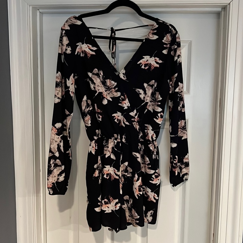 Romper long sleeve with shorts- front pockets